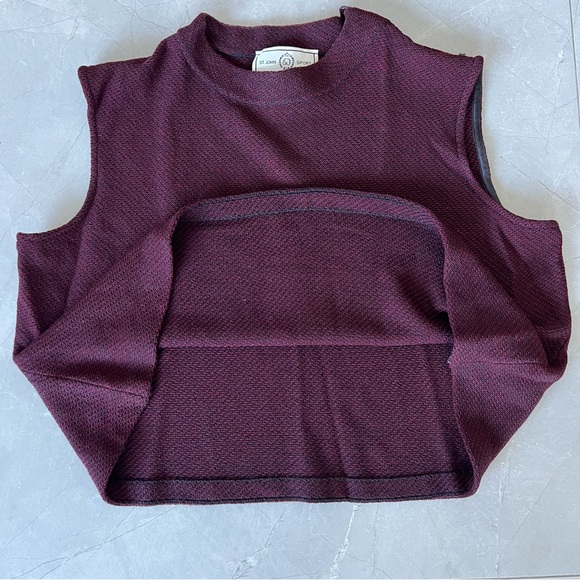 ST. JOHN x Marie Gray Burgundy Black Knit Cropped Mock Neck Sleeveless Top Sz L - Picture 11 of 15